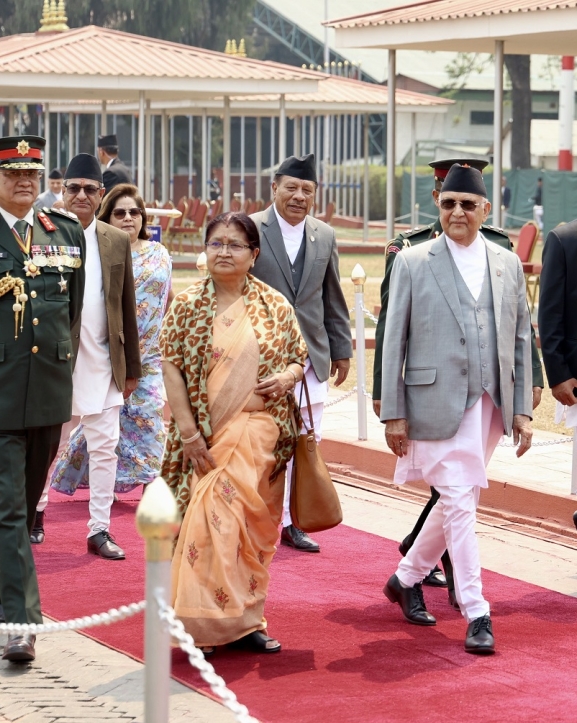प्रधानमन्त्री ओली स्वदेश फिर्ता