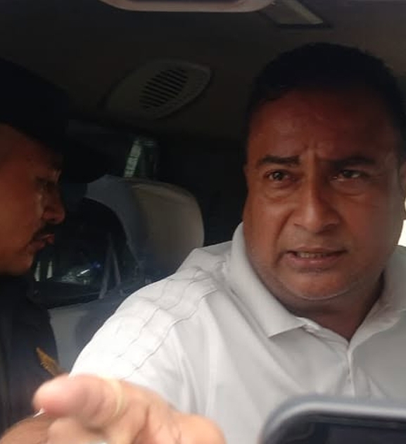 कांग्रेसका नेता गिरीविरुद्ध २१ करोडभन्दा बढी बिगो मागसहित मुद्दा दर्ता