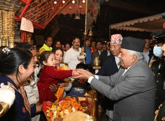 राष्ट्रपतिद्वारा सेतो मच्छेन्द्रनाथको दर्शन