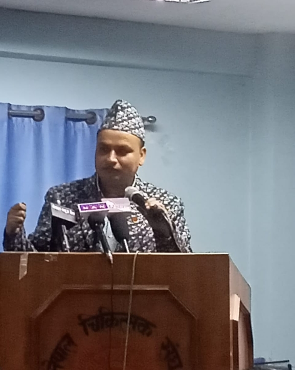 आन्दोलनरत चिकित्सकहरुले बिहीबार जिल्ला प्रशासन र स्वास्थ्य मन्त्रालय घेर्ने