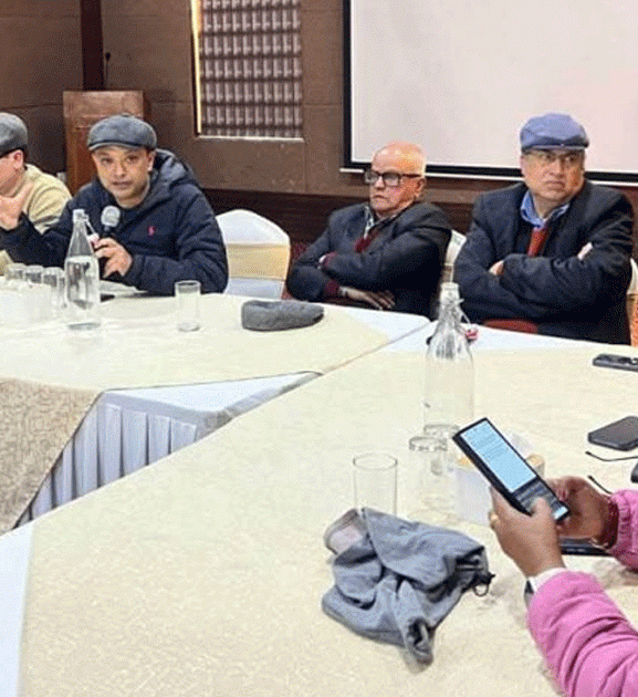 कांग्रेसका विशेष महाधिवेशन पक्षधरले गरे बुद्धिजीवीसँग छलफल