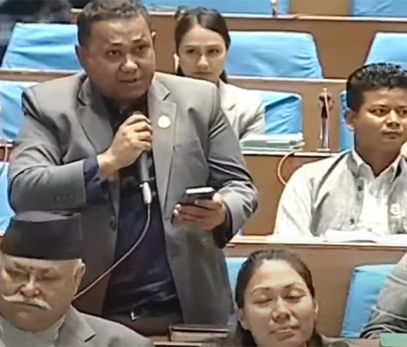 भिजिट भिसा प्रकरणबारे छानबिन गर्न उच्चस्तरीय आयोग गठन गर्न रास्वपाको माग
