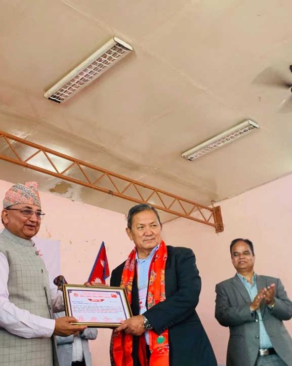एमाले उपमहासचिव गुरुङ सम्मानित
