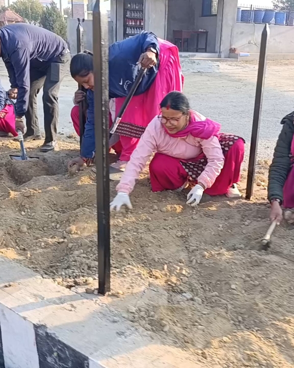 टीकापुरलाई गुलाफको शहर बनाउने अभियान