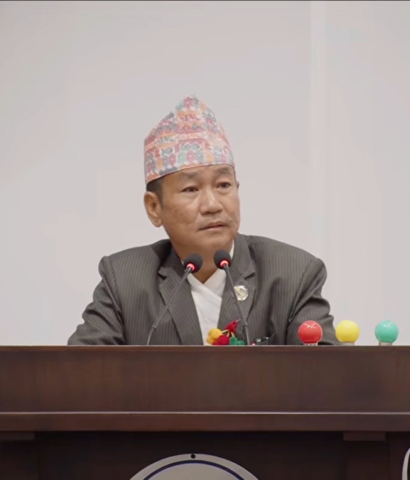 एक पालिका एक उद्योग र एक घरमा एक रोजगार हुनुपर्नेमा सांसद हर्क साम्पाङको जोड