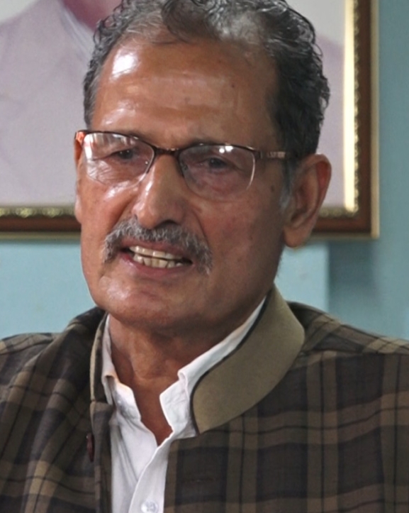 कांग्रेस प्रजातान्त्रिक सामन्तहरुको पार्टी, एमालेको कामले कार्यकर्ताले शीर निहुराए : सापकोटा