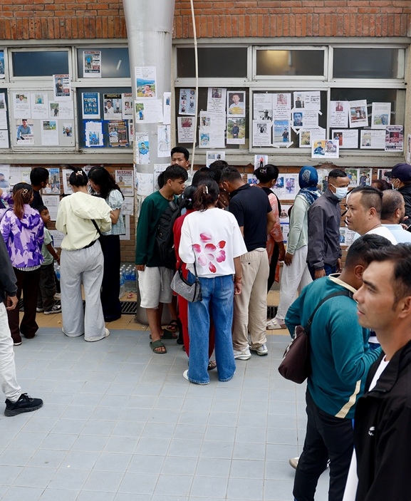 अन्तिम म्यासेजपछि मौन छ मोबाइल, टिचिङको भित्तामा खोजिँदै छ अनुहार