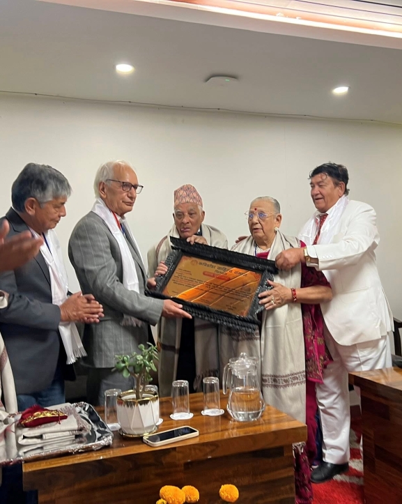 पराजुलीलाई ‘कविडाँडा सुवर्ण–तुलसी काव्य पुरस्कार, २०८१’