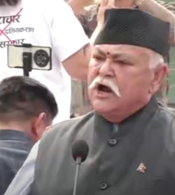 सरकार नसुध्रिए जनताले बंगलादेश र श्रीलंकाको अवस्था ल्याउँछन् : राप्रपा सांसद सिंह
