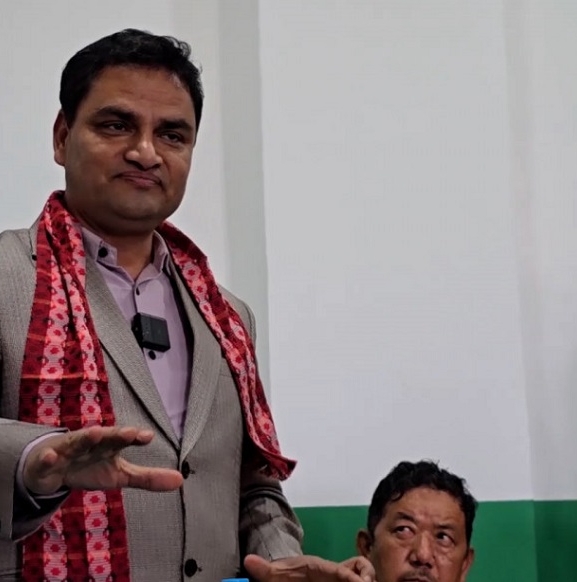 पूर्वविशिष्टलाई सुविधा दिनुहुन्न : स्वास्थ्यमन्त्री