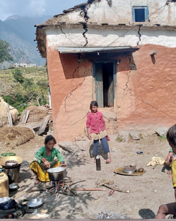 डोटी भूकम्प प्रभावितको घर पुनर्निर्माण सुरु