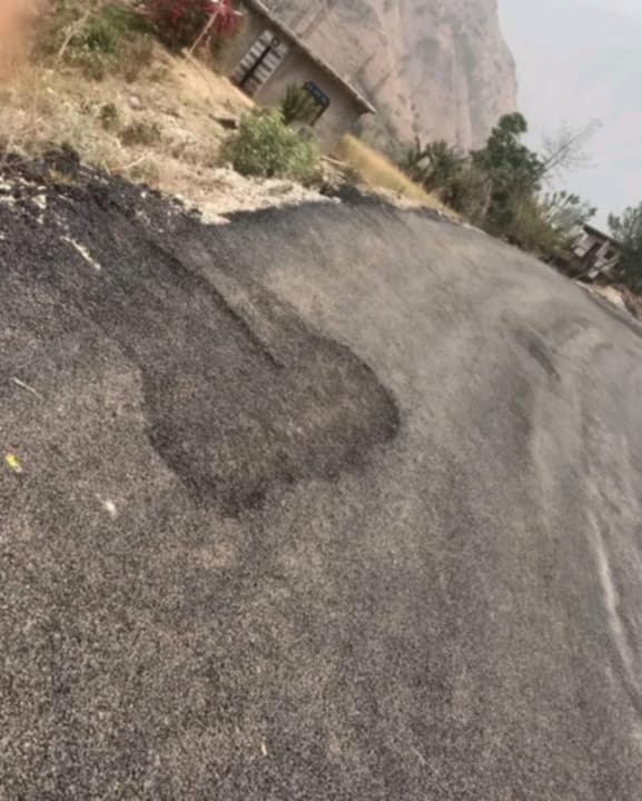 २ दिनमै उप्कियो कालोपत्रे
