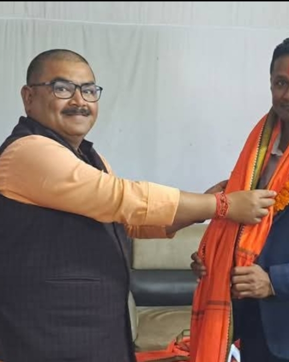 माधवनारायणका कार्यालय प्रमुख यादवले सम्हाले जिम्मेवारी