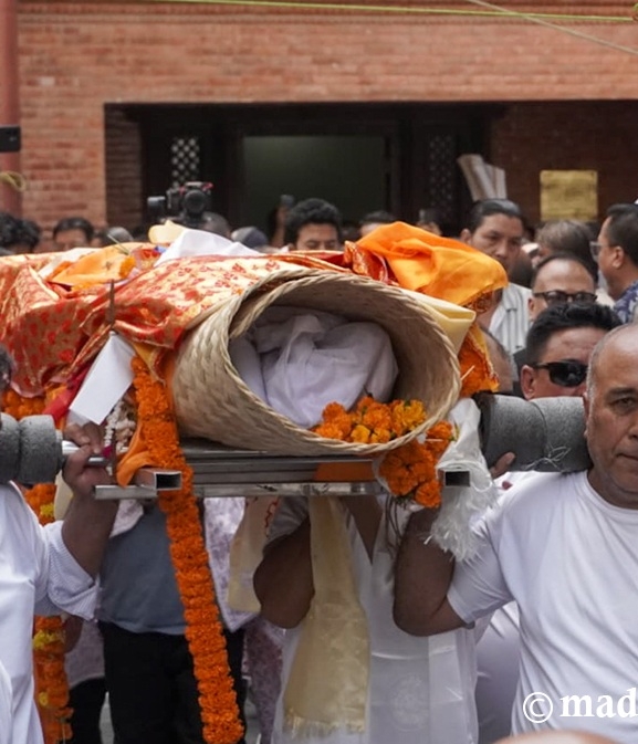 जनकवि श्रेष्ठको अन्तिम बिदाइ (तस्बिरहरू)