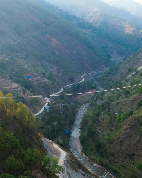 रोल्पाकै सबैभन्दा लामो झुलङ्गे पुलको निर्माण कार्य अन्तिम चरणमा