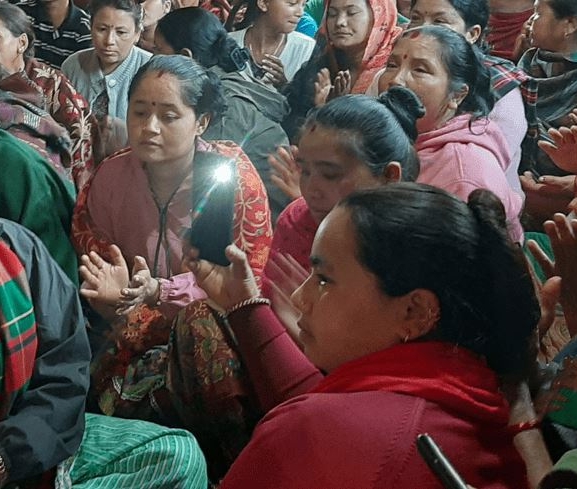 कक्षा ५ मा पढ्दै गर्दा बिहे भएपछि...
