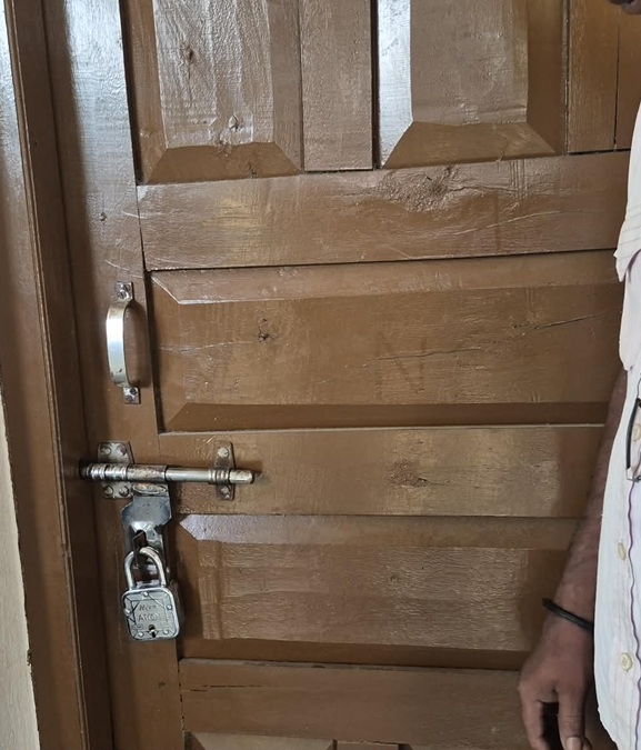 प्रधानाध्यापक बन्ने होड : दुई शिक्षकबीच विद्यालयभित्रै कुटाकुट, विद्यार्थीद्वारा तालाबन्दी