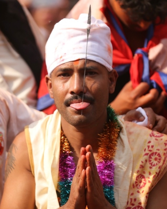 सुजनले चौथो पटक छेडे जिब्रो