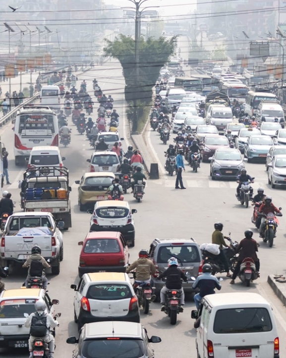 फेरि बढ्यो सार्वजनिक यातायातको भाडा