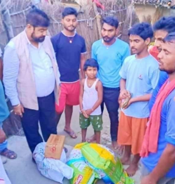 त्रिशूली बस दुर्घटना : पौडिएर बाँचेका यादवलाई गरुडा नगरपालिकाको सहयोग