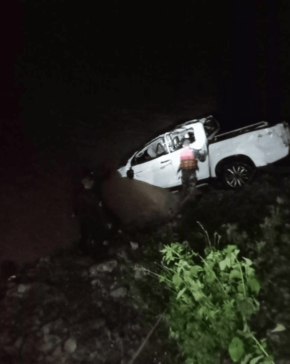 सुनकोशीमा खसेको गाडी भेटियो, मान्छे अझै बेपत्ता
