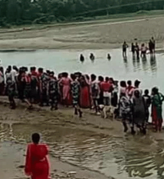 खोलामा डुबेर चार किशोरको मृत्यु