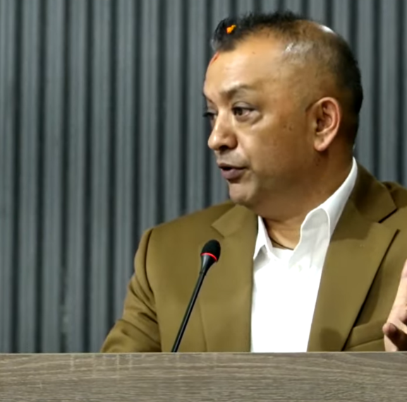 सम्पत्ति छानबिनबारे सरकारमाथि गगन थापाले उठाए प्रश्न
