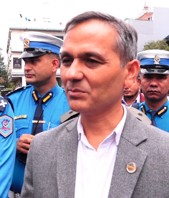 सार्वजानिक तथा व्यक्तिगत सम्पत्ति क्षति गर्नु अपराध हो, देशलाई नष्ट गर्ने काम नगरौं : गृहमन्त्री अर्याल