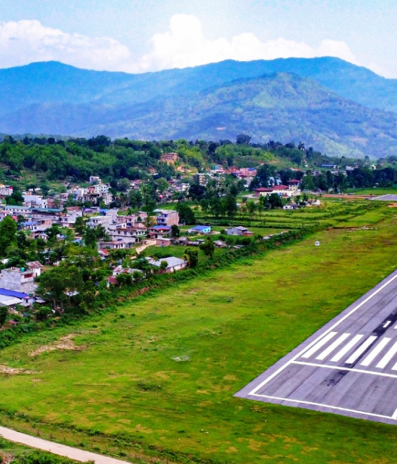 खुल्यो तुम्लिङटार विमानस्थल