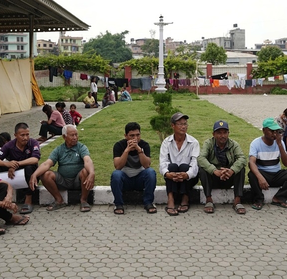 होल्डिङ सेन्टर खाली गर्न निर्देशन दिएपछि तनावमा सुकुम्वासी