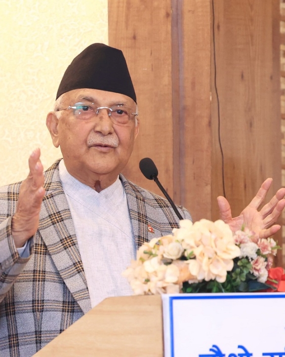 प्रधानमन्त्री ओलीको प्रश्न : मेरो बेडरुमसम्म बिचौलियाको पहुँच छ भन्नेहरुले प्रमाणित गर्न सक्छन् ?
