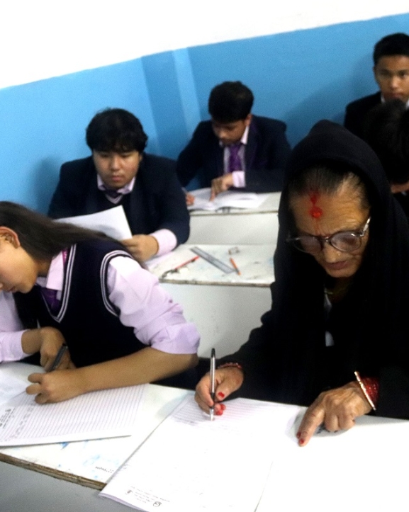 कक्षा १२ को परीक्षामा ७३ वर्षीया परीक्षार्थी पनि