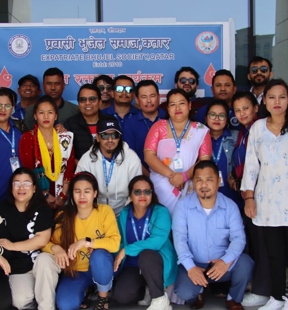 कतारमा ३३ जना नेपालीले गरे रक्तदान
