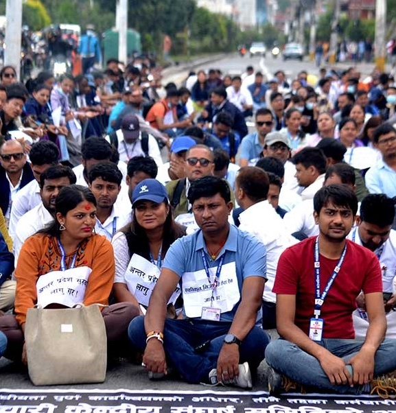 स्थानीय तहका कर्मचारी पनि आन्दोलनमा