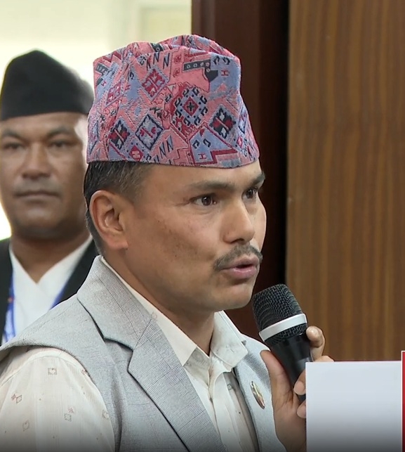 प्रधानमन्त्रीले संसद्‍मा आएर माफी नमागेसम्म संसद् बैठक चल्न दिँदैनौं : पदमबहादुर परियार