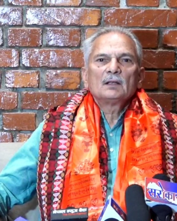 इपिजीको विकल्प सोचौं, भारत नेपालमा व्यवस्था परिवर्तनको पक्षमा छैन : बाबुराम भट्टराई