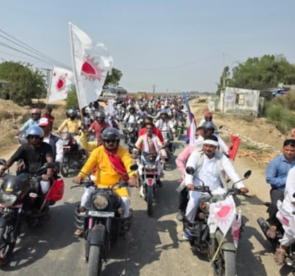 गणतन्त्रको पक्षमा रौतहटमा एमालेको मोटरसाइकल र्‍याली