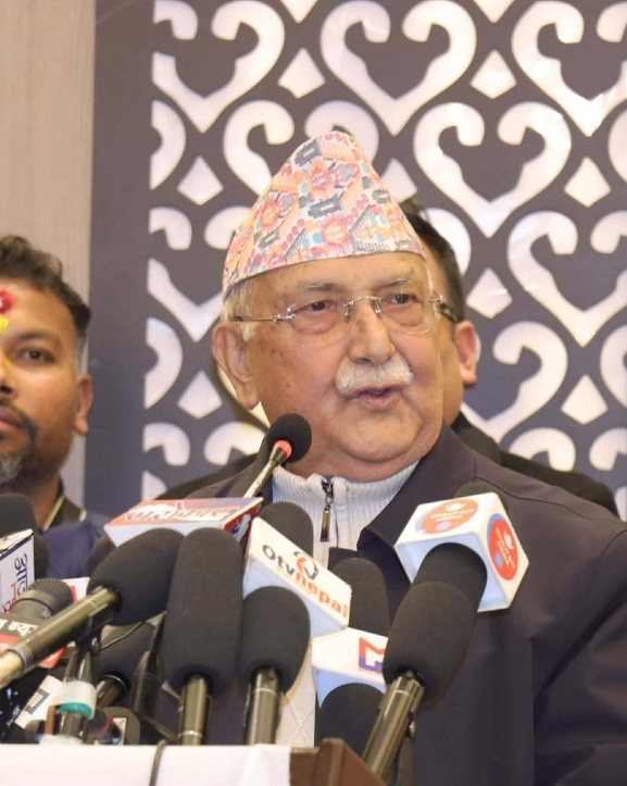 ओखलढुंगामा एमालेलाई जिताउनुस्, विकासको जिम्मा म लिन्छु : ओली