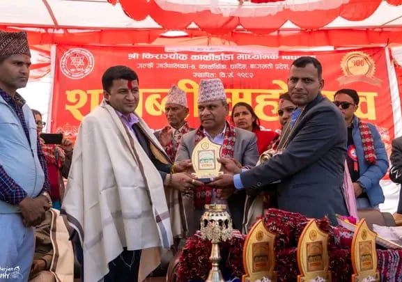 व्यवसायी अधिकारीद्वारा अनाथ बालबालिकाका लागि अक्षयकोष स्थापना