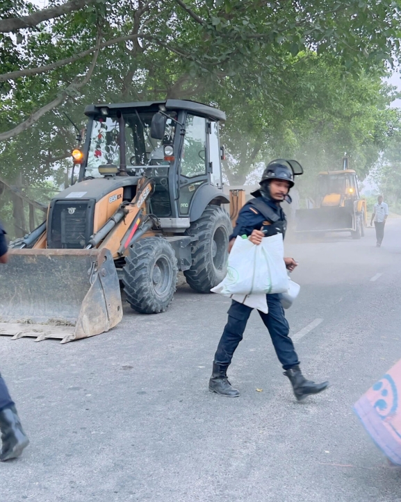 गण्डक नहर किनारका अतिक्रमित संरचना हटाउन थालियो