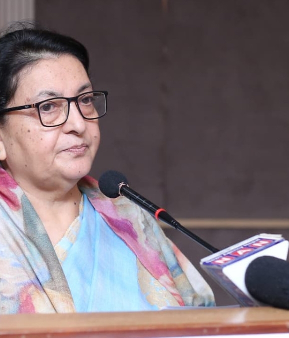 तथ्य र तर्कमा आधारमा राजनीतिक धारणा बनाउन युवालाई पुर्वराष्ट्रपति भण्डारीको सुझाव