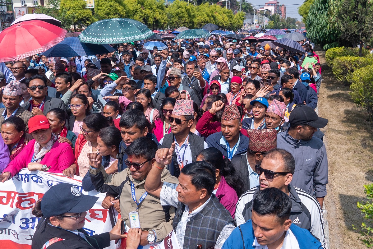 अन्योलमा कक्षा १२ को परीक्षा