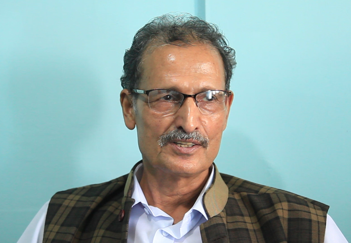 सरकार अधिनायकवादतिर उन्मुख छः अग्नि सापकोटा
