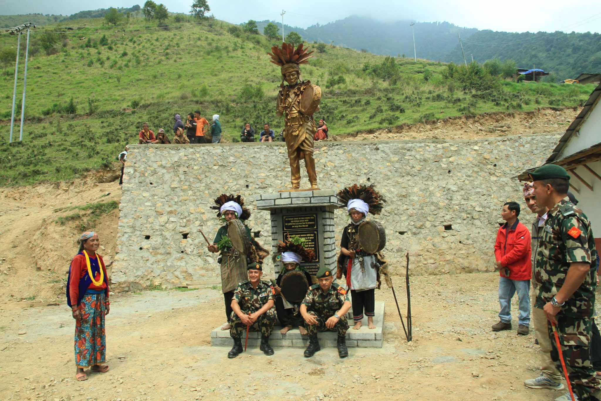 नेपाली सेनाद्वारा लुकुममा झाँक्रीको काल्पनिक स्तम्भ निर्माण
