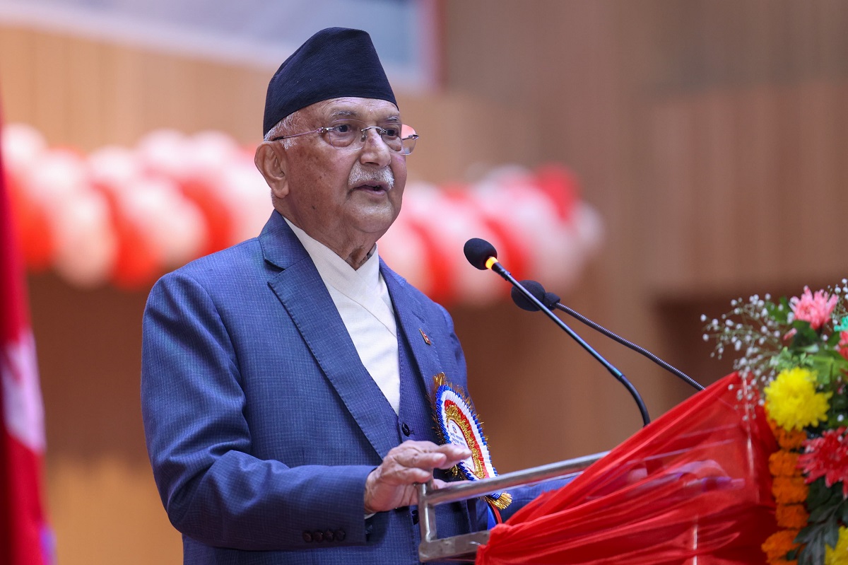 प्रधानमन्त्री ओलीको प्रश्न- 'कुनै कुर्सीमा लगेर राख्दैमा कोही शासक हुन्छ ? जनताले मानिदिनु परेन ?'