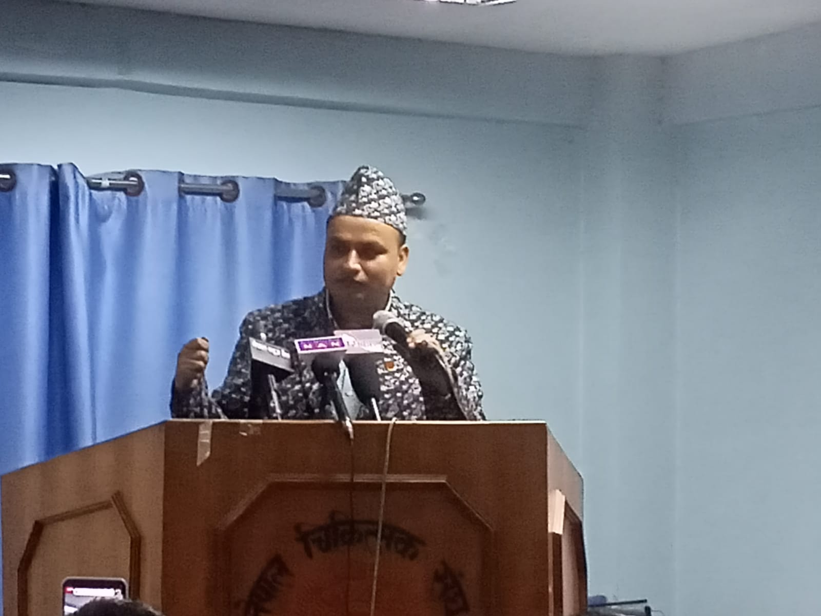 आन्दोलनरत चिकित्सकहरुले बिहीबार जिल्ला प्रशासन र स्वास्थ्य मन्त्रालय घेर्ने