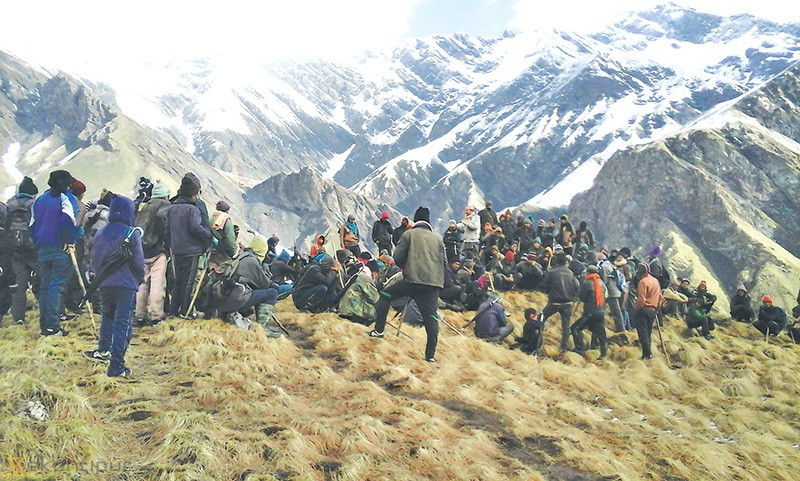 यार्सागुम्बा संकलनको क्रममा सीमा विवाद हुँदा झडप