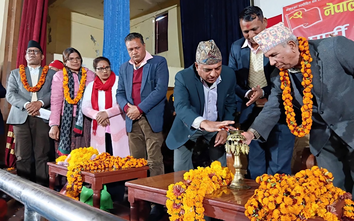 निर्वाचनपछि नेकपा प्रमुख राजनीतिक शक्ति बन्छ : डा. बेदुराम भुसाल
