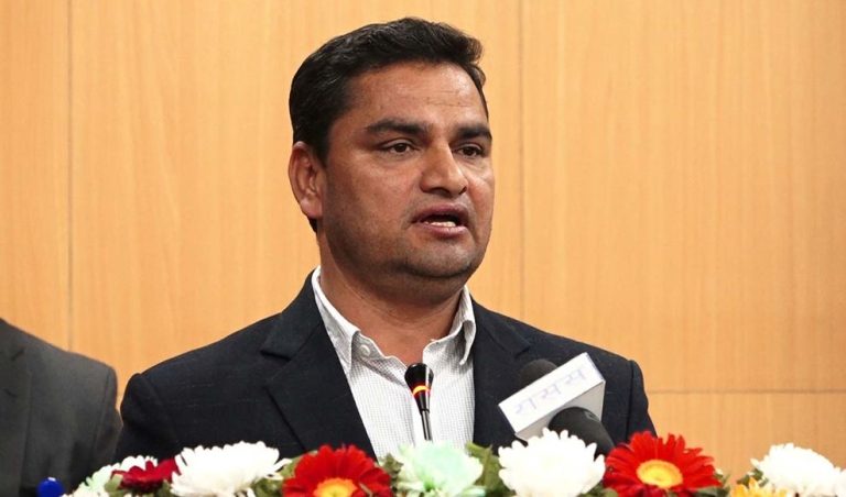 स्वास्थ्य सेवा ऐनको मस्यौदा अन्तिम चरणमा छ : मन्त्री पौडेल
