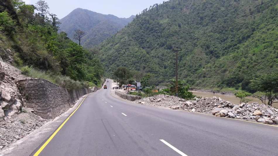 मुग्लिन–मलेखु सडक राति बन्द गरेर स्तरोन्नति गरिने